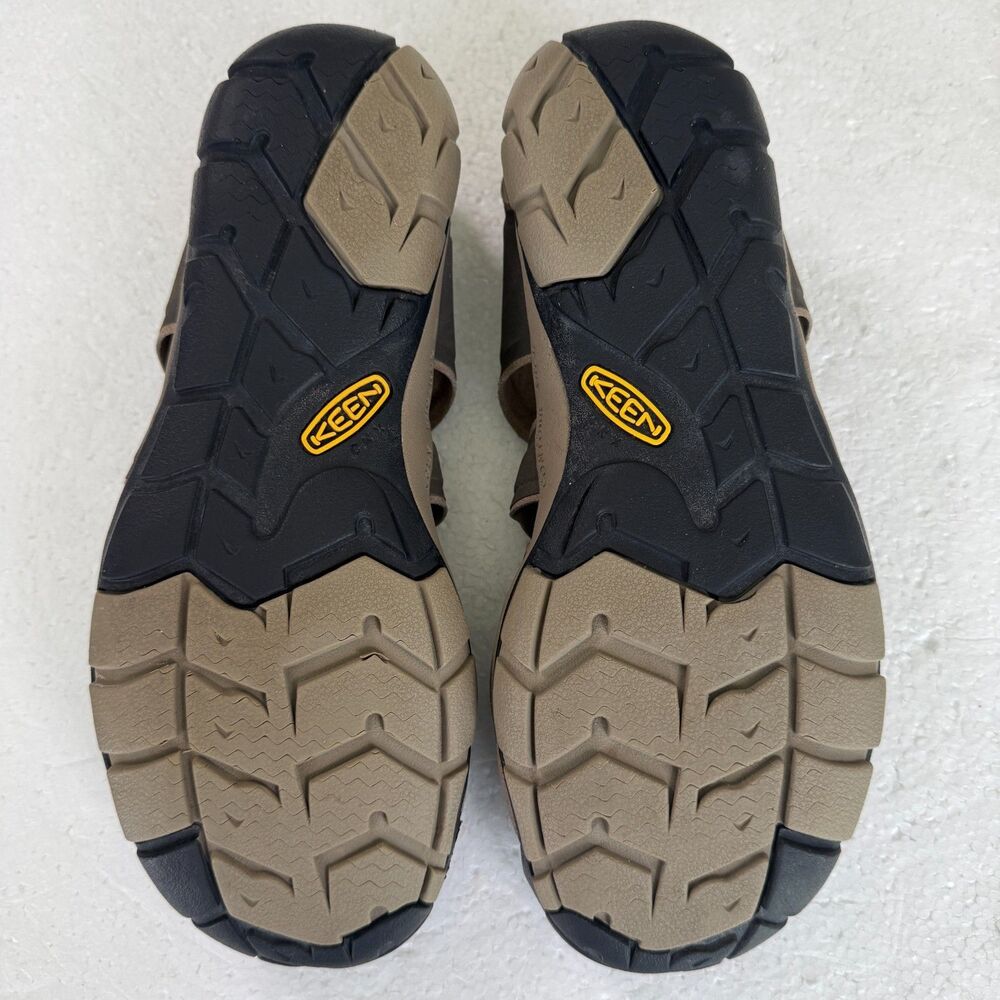 Keen Clearwater CNX Sandals Green Cordlock Round Toe Waterproof Men's Size 9.5 - Picture 7 of 11